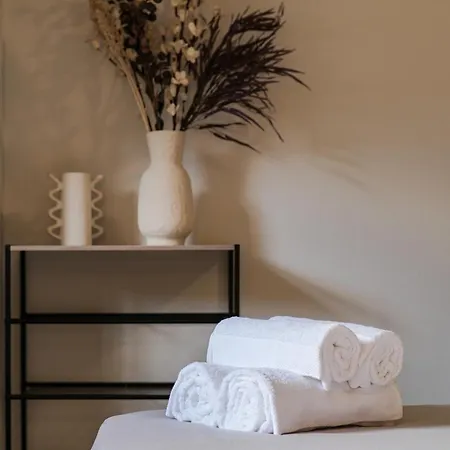 Apartment The Core - 4 Min Walk To Bernina Express *