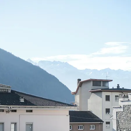 The Core - 4 Min Walk To Bernina Express *